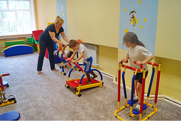 Занятия лечебной физкультурой Занятия физкультурой